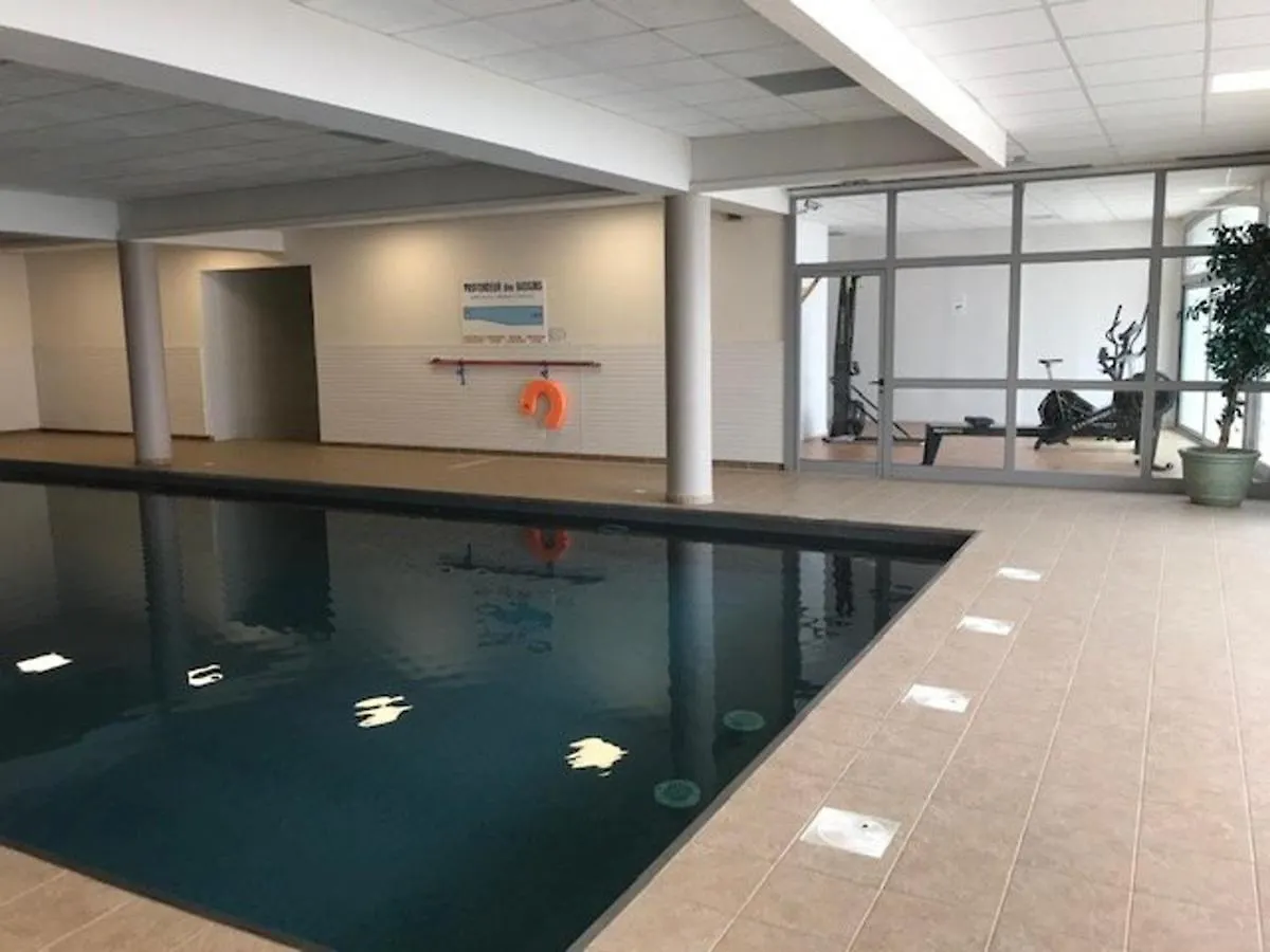 Charmant T2, 4 Pers., Parking, Piscine Couverte, Salle De Fitness, Proche Pistes Et Centre Station - Fr-1-404-329 La Mongie 0*,  France